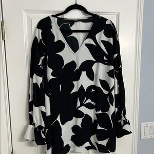Alfani Black and White Floral Blouse